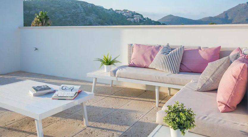 Photo of Port of View