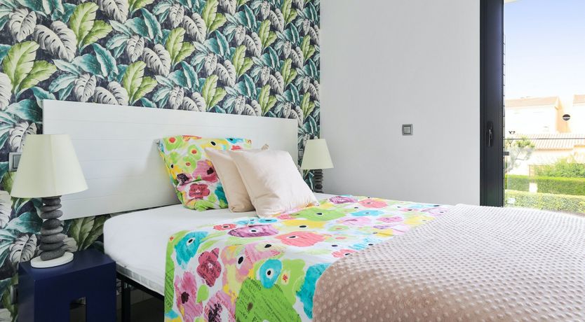 Photo of Port of View