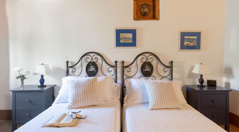 Photo of Chianti Kisses