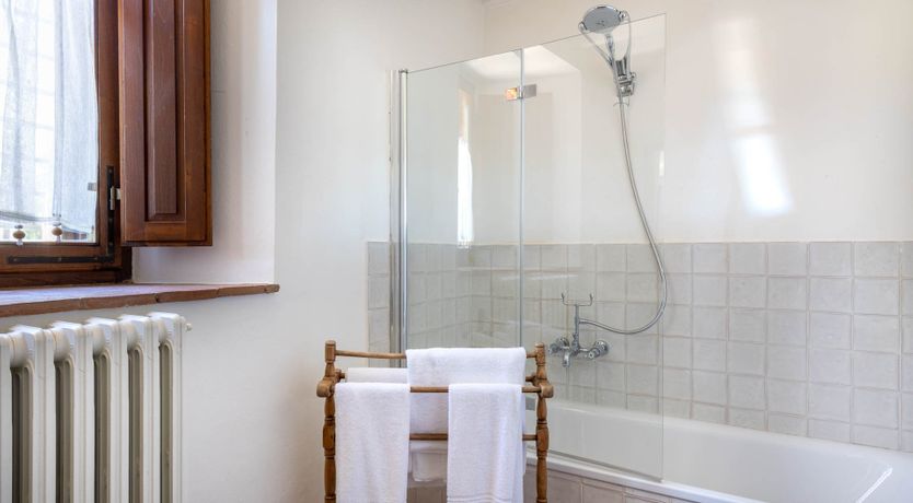 Photo of Chianti Kisses