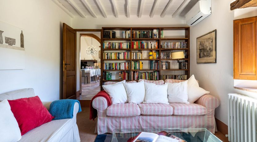 Photo of Chianti Kisses