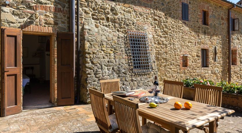 Photo of Chianti Kisses