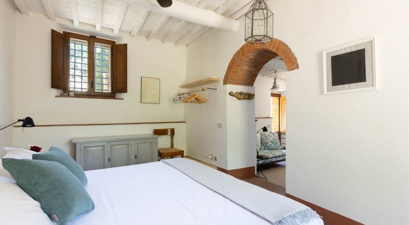 Photo of Chianti Kisses