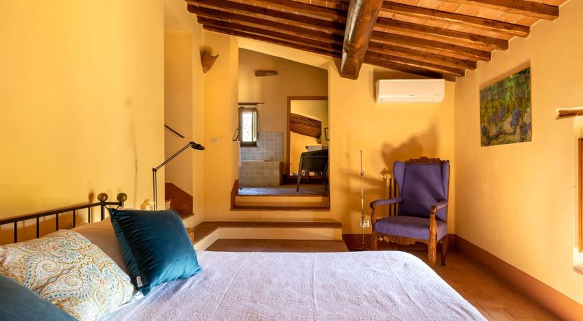 Photo of Chianti Kisses