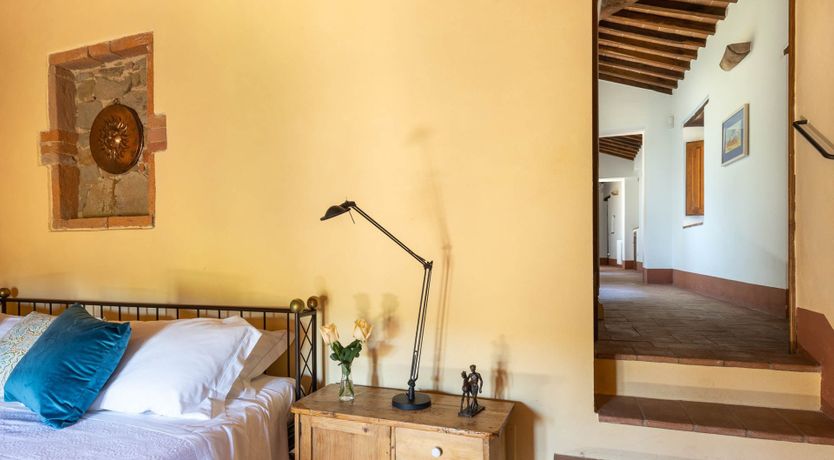 Photo of Chianti Kisses