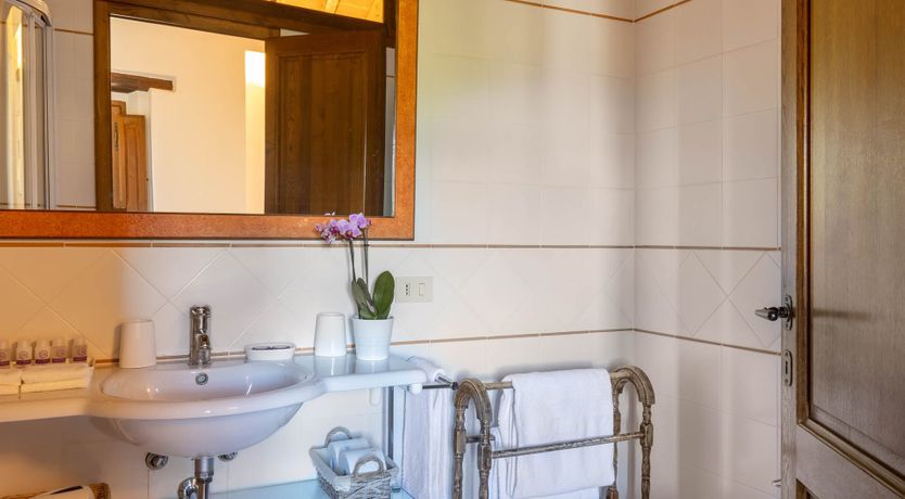 Photo of Chianti Kisses