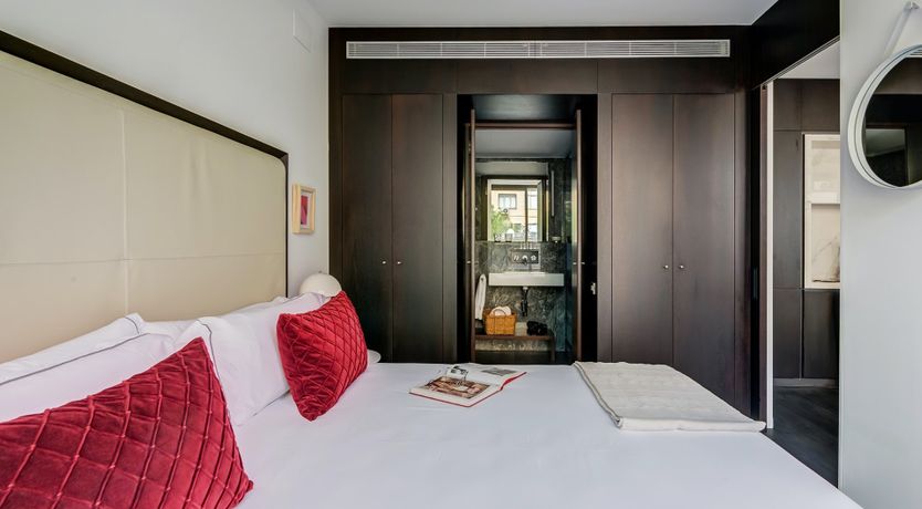 Photo of Taffy Balcony