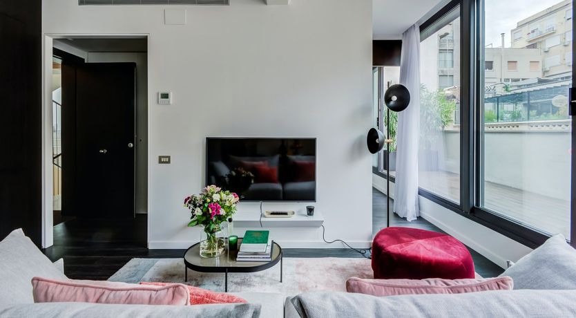 Photo of Taffy Balcony