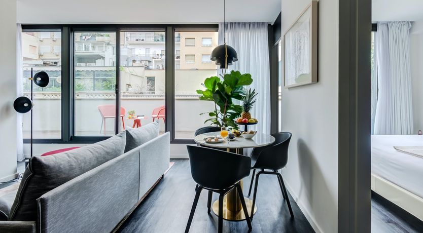 Photo of Taffy Balcony