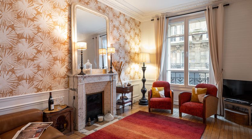 Photo of Amber & Claw