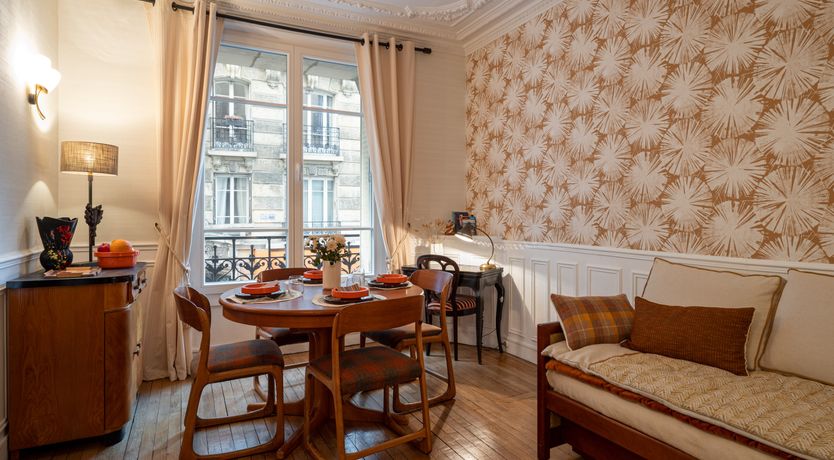 Photo of Amber & Claw