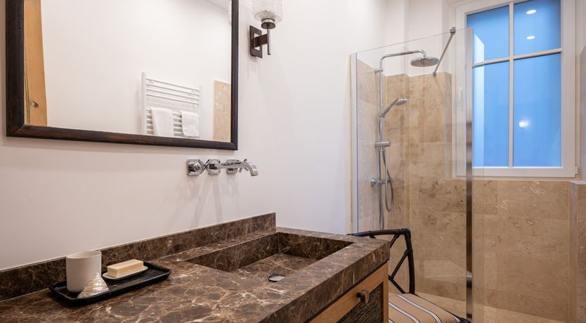 Photo of Amber & Claw