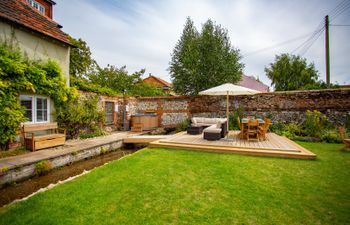 The Old Chequers Holiday Cottage