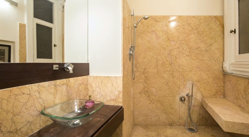 Photo of L'Esploratrice