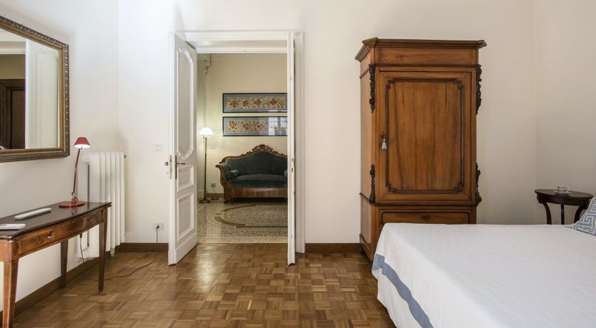 Photo of L'Esploratrice