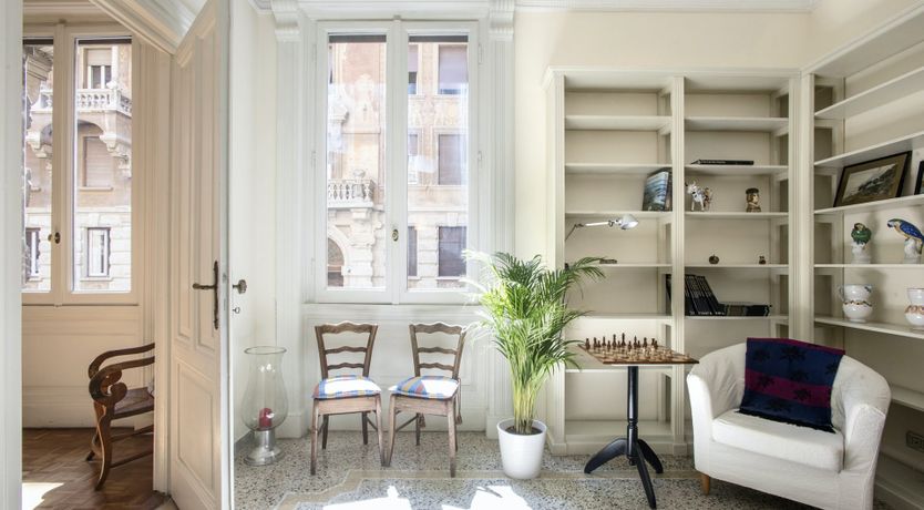 Photo of L'Esploratrice