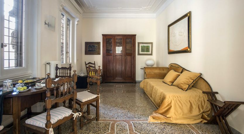 Photo of L'Esploratrice