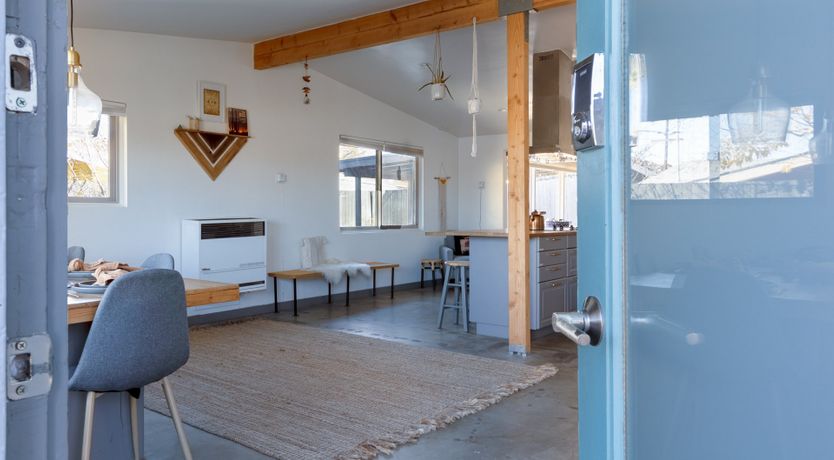 Photo of Mojave Haus