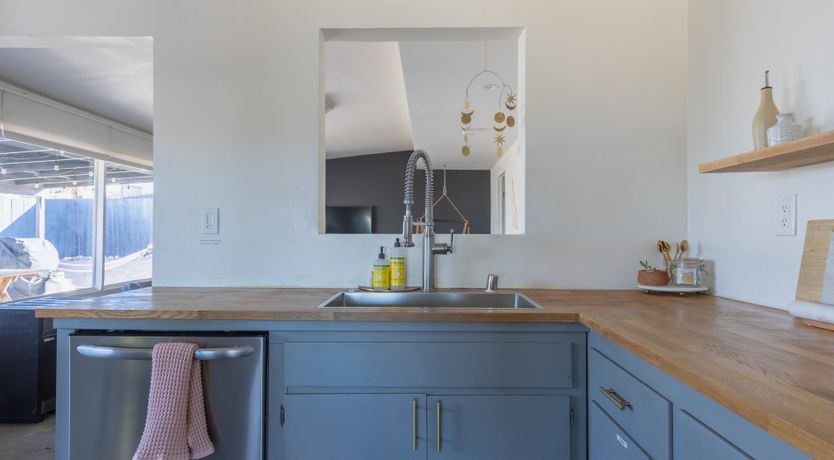 Photo of Mojave Haus