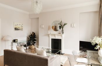 Welbeck Street Five Apartment