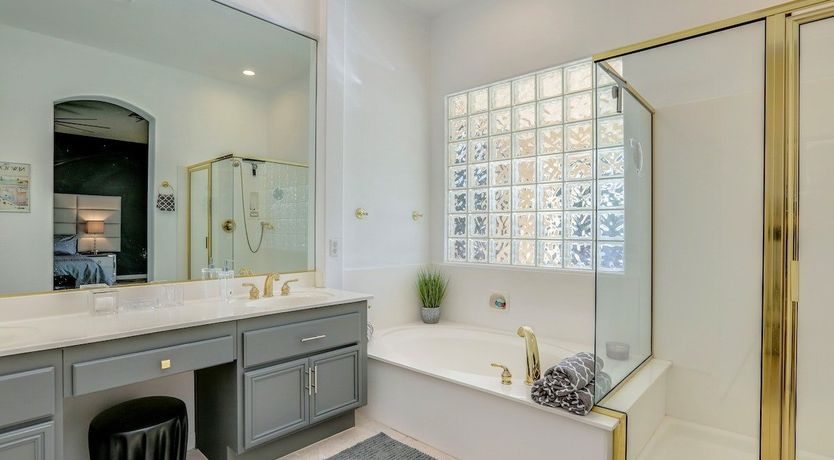 Photo of Blush & Velvet