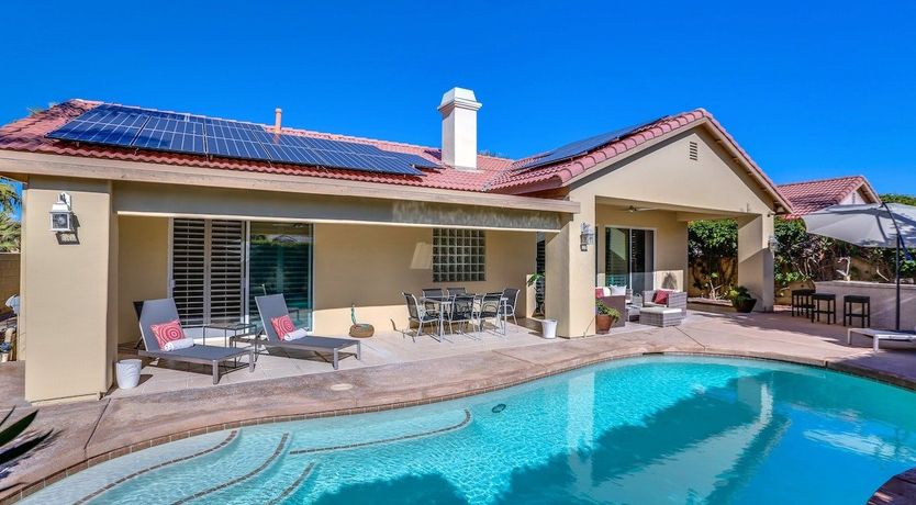 Photo of Blush & Velvet