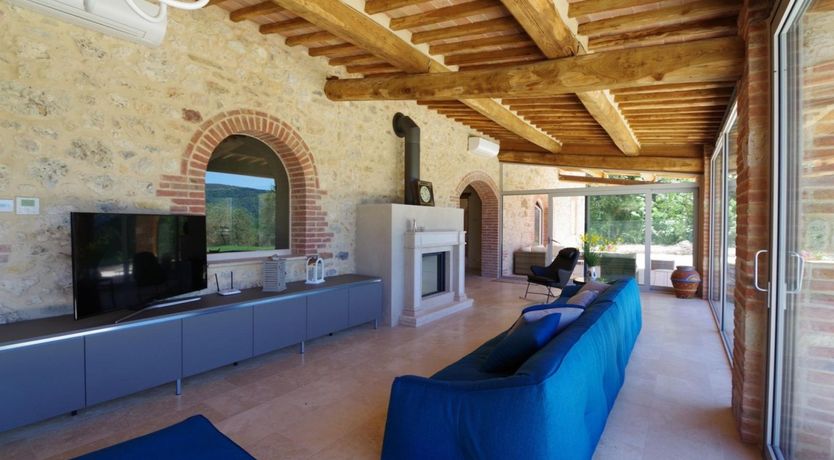 Photo of Emerald Hills