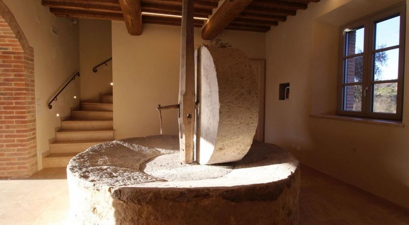 Photo of Emerald Hills