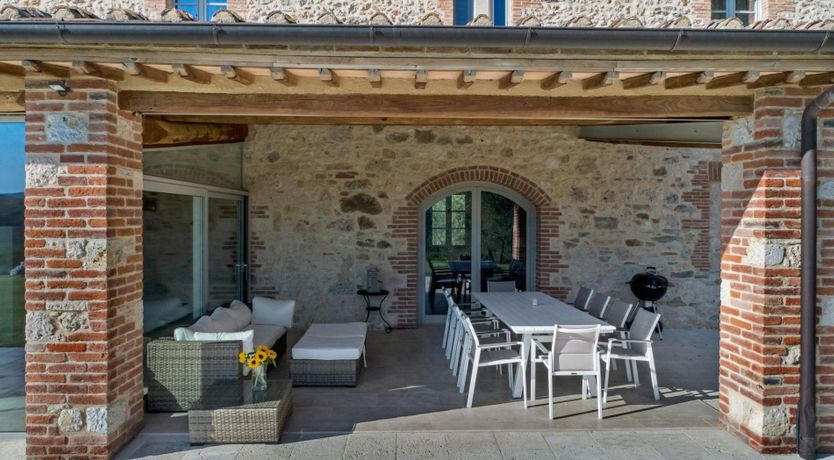 Photo of Emerald Hills