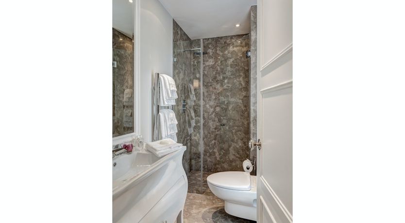 Photo of Chic Victoria