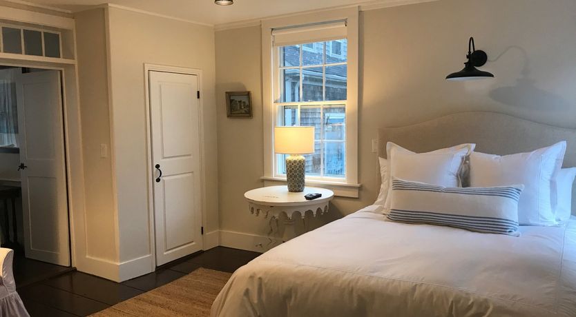 Photo of Mulberry Hill