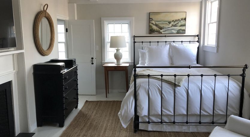 Photo of Mulberry Hill