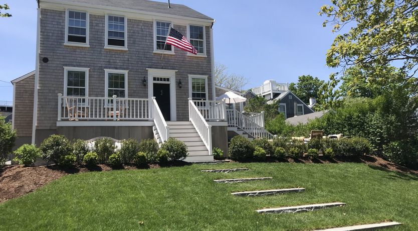 Photo of Mulberry Hill