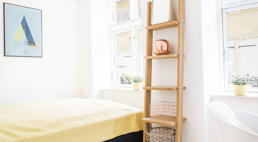 Photo of Bumblebee & Sapphire