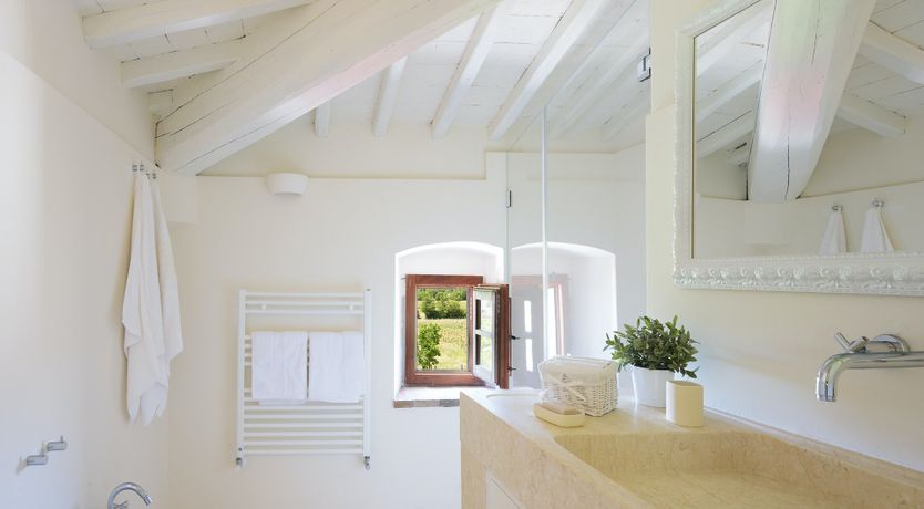 Photo of Roses & Herbs