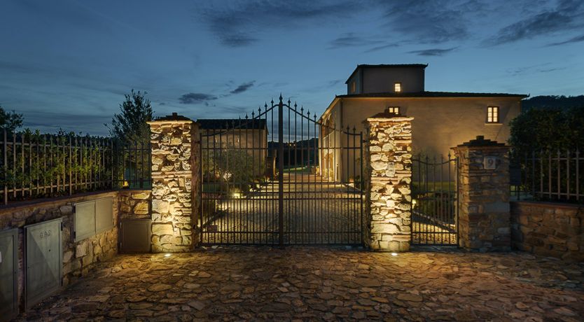 Photo of Roses & Herbs