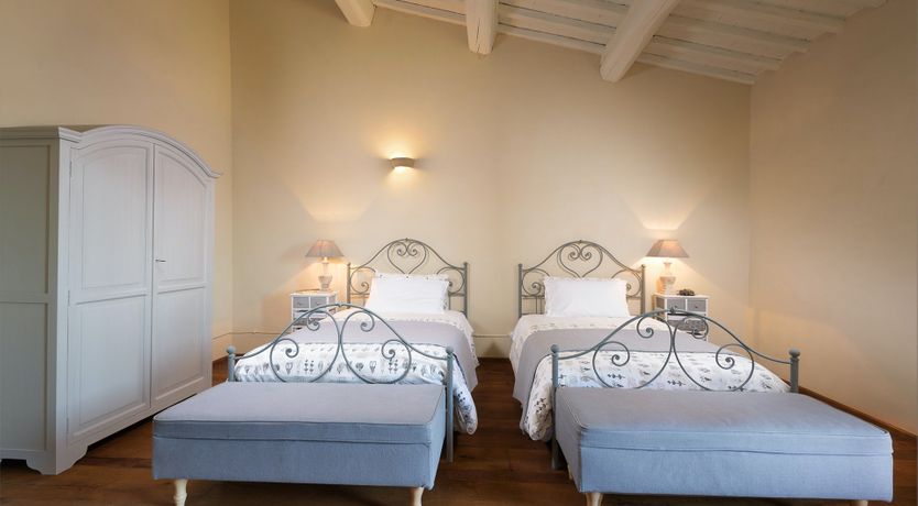 Photo of Roses & Herbs