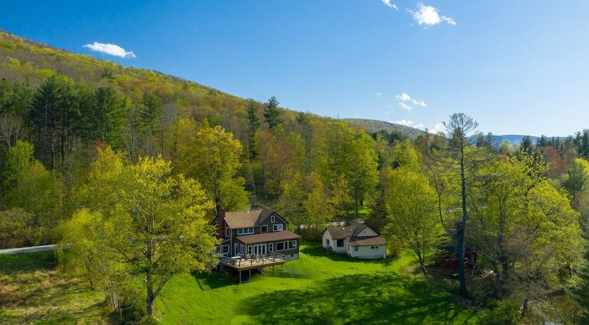 Photo of The Willow's Resting Place