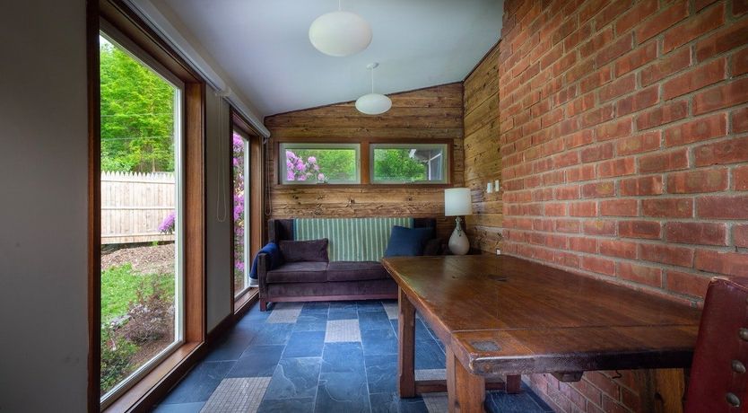 Photo of The Willow's Resting Place