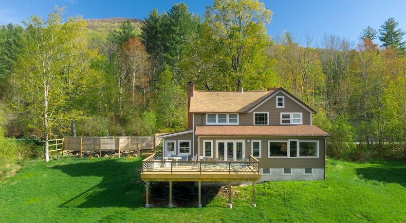 Photo of The Willow's Resting Place