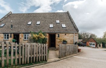 Boddingtons Barn Holiday Cottage