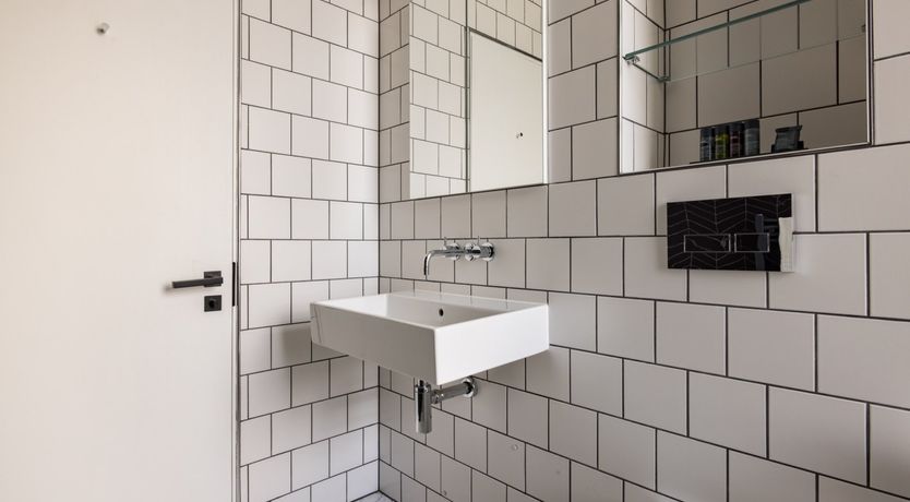 Photo of Chills Of The Square