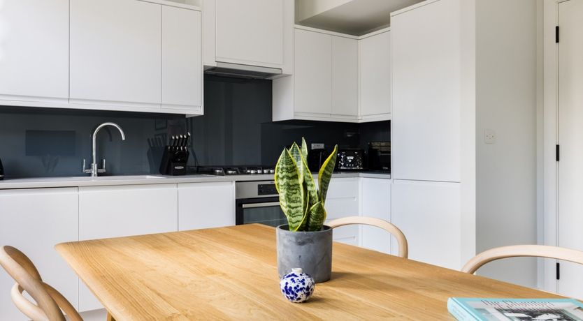 Photo of Chills Of The Square