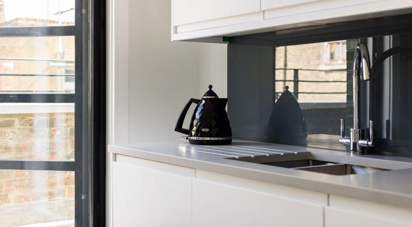 Photo of Chills Of The Square