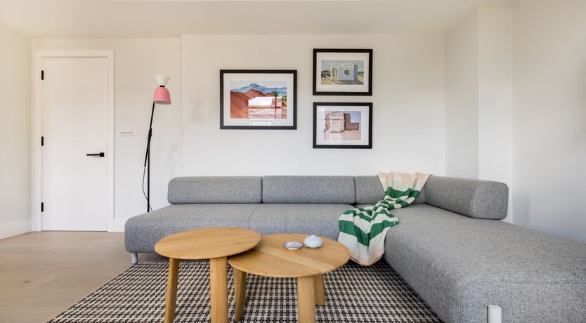 Photo of Chills Of The Square