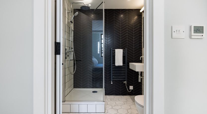 Photo of Chills Of The Square