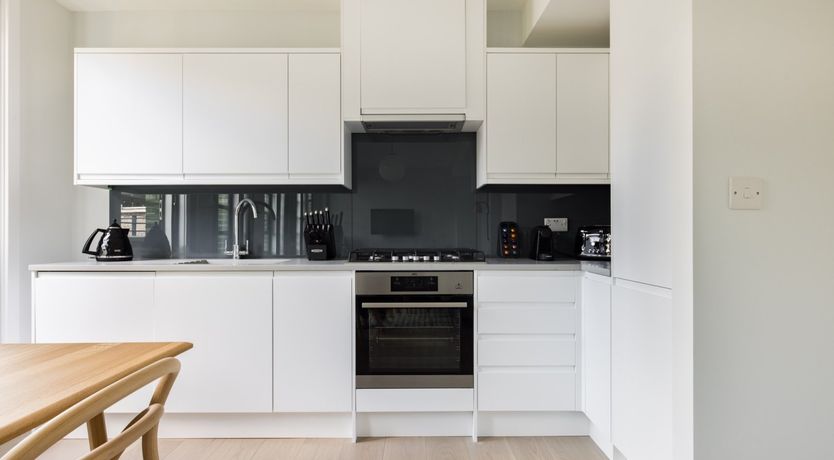 Photo of Chills Of The Square