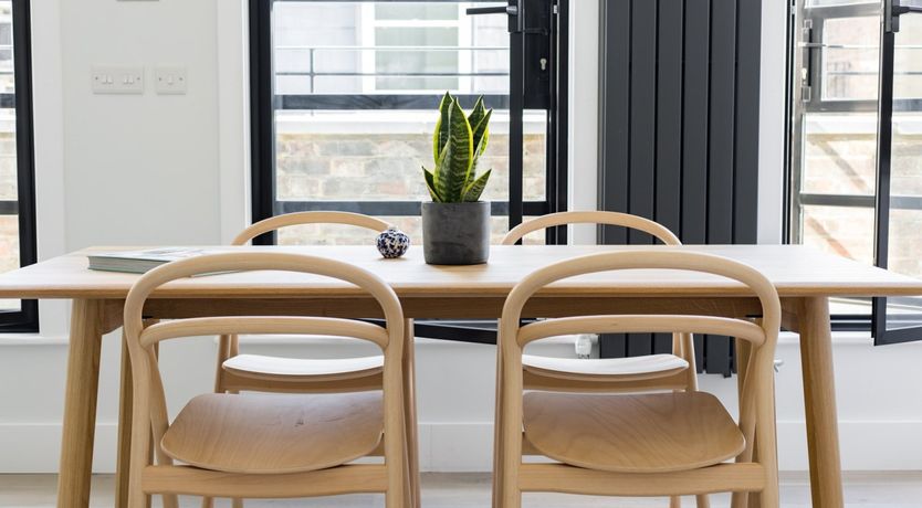 Photo of Chills Of The Square