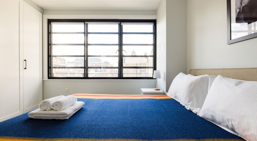 Photo of Chills Of The Square