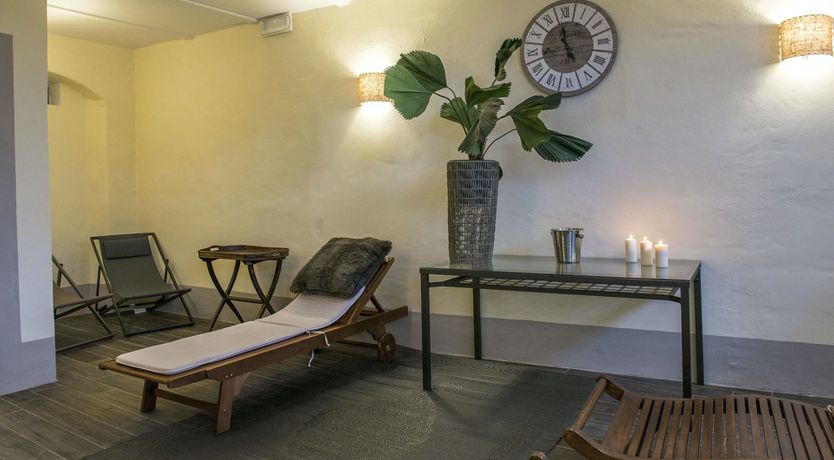 Photo of Castle in Green